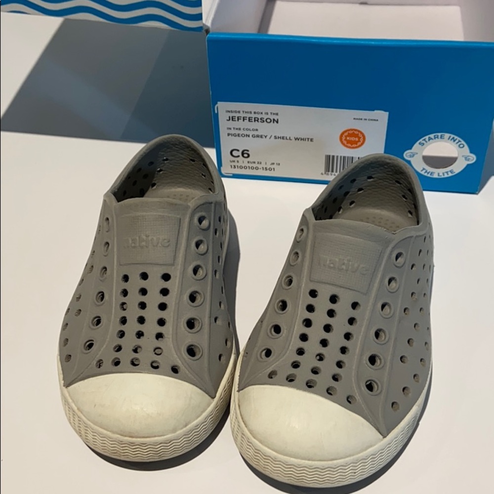 Kid Native Jefferson Shoes Size 6